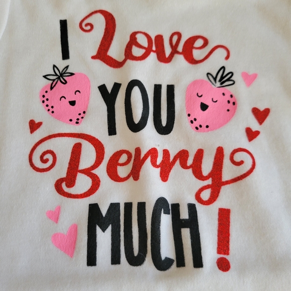 Valentine Onsie!❤️💕 Size 12 Months. *New* - Picture 3 of 3